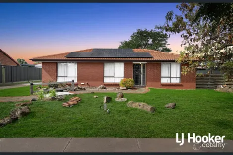 40 Greenhills Dr, Kurunjang, VIC 3337