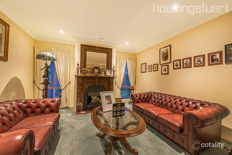 Property photo of 34 Marsh Grove Berwick VIC 3806