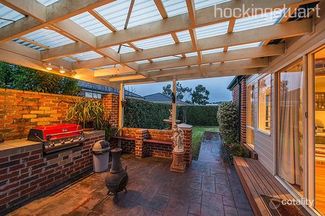 Property photo of 34 Marsh Grove Berwick VIC 3806