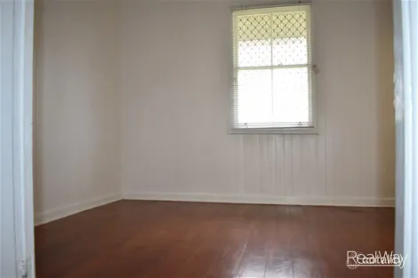 Property photo of 44 Frederick Street Newtown QLD 4305