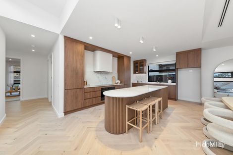 Property photo of 33 Macalister Crescent Curtin ACT 2605