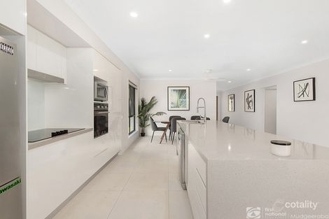 Property photo of 30 Dowson Esplanade Mudgeeraba QLD 4213