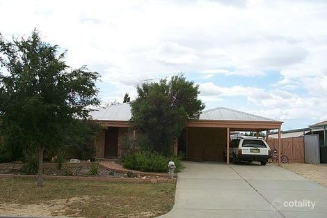 80 Riverside Lane, Seville Grove, WA 6112