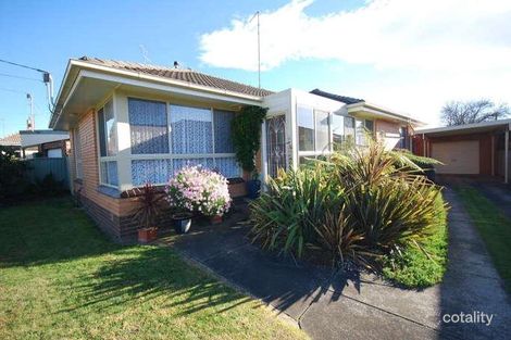 Property photo of 14 Dermot Street Wendouree VIC 3355