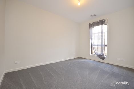 5 Martin Ave, Lake Wendouree, VIC 3350