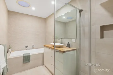 Property photo of 17 Pennell Street Eltham North VIC 3095