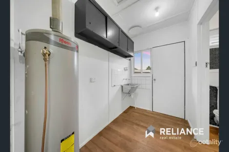 Property photo of 2 Myrtle Street Werribee VIC 3030