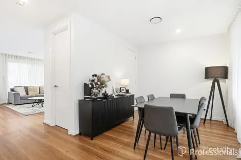 Property photo of 5 Endrick Glade Marsden Park NSW 2765