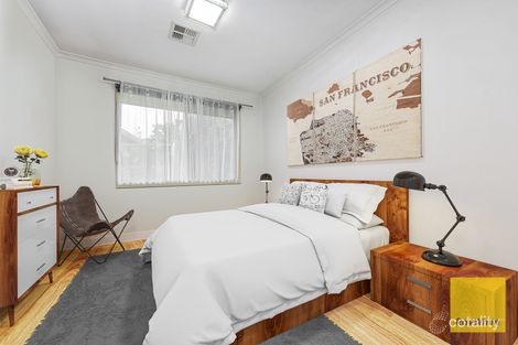 Property photo of 34 Skye Crescent Endeavour Hills VIC 3802