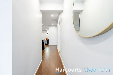 Property photo of 38 Kamona Street Clyde VIC 3978