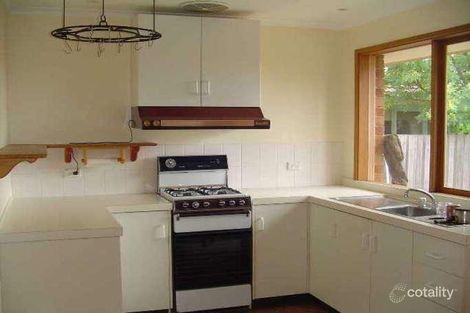 Property photo of 2/2 Vera Street Werribee VIC 3030