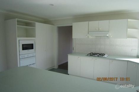Property photo of 14 Vista Close Gisborne VIC 3437