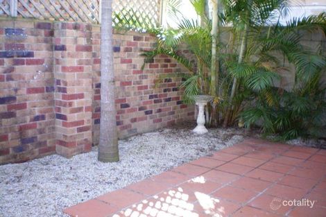 Property photo of 2/40 Alfred Street Mermaid Beach QLD 4218