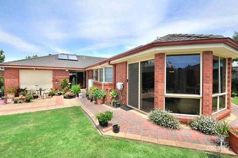 Property photo of 20 Stirling Drive Lake Gardens VIC 3355