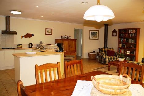 Property photo of 35 Robb Drive Romsey VIC 3434