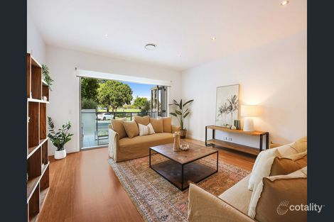 Property photo of 2/46 Brighton Parade Southport QLD 4215