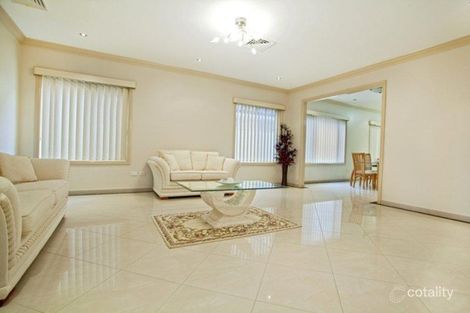 Property photo of 7 Bellerive Close West Hoxton NSW 2171