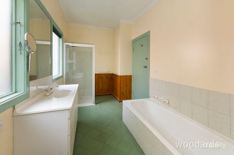 Property photo of 4 Broomhill Avenue Blackburn VIC 3130