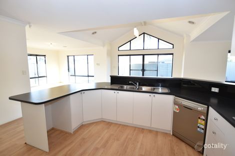 66 Columbia Pkwy, Piara Waters, WA 6112