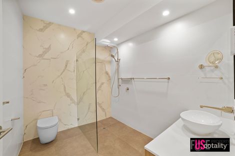 Property photo of 2/18 Sabine Close Garran ACT 2605