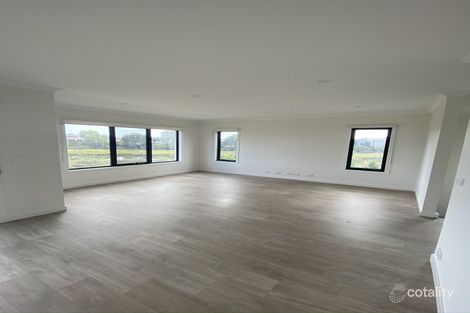 Property photo of 19/47 Waterhaven Boulevard Point Cook VIC 3030