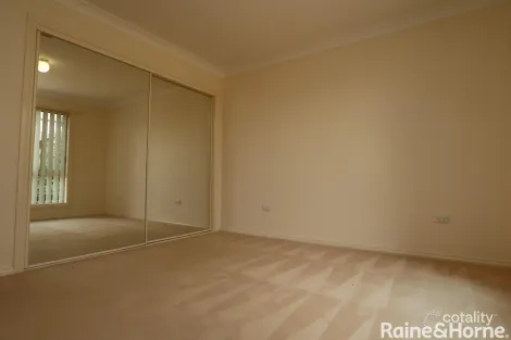 Property photo of 43 Bourkelands Drive Bourkelands NSW 2650