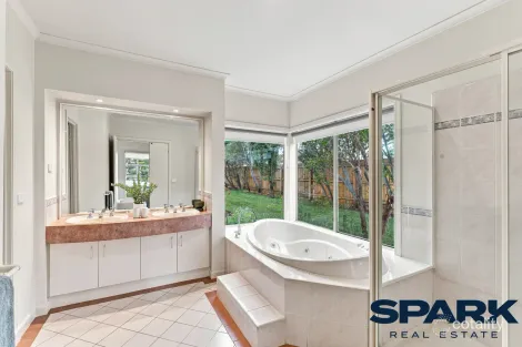 Property photo of 3 Contursi Drive Sydenham VIC 3037