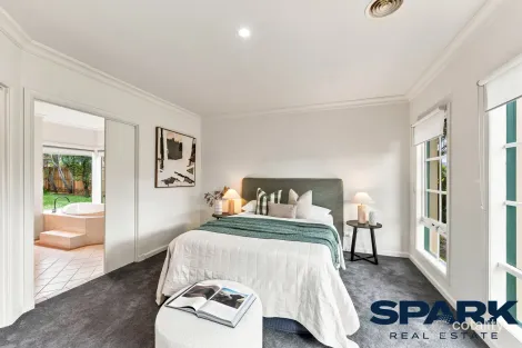 Property photo of 3 Contursi Drive Sydenham VIC 3037