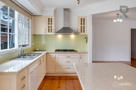 Property photo of 8 Peterlee Court Craigieburn VIC 3064