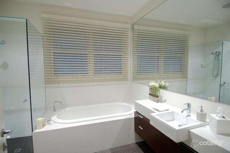 Property photo of 7 Heather Court Hawthorn East VIC 3123