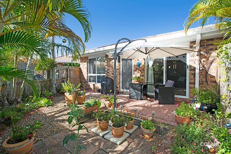 3/100 Amarina Ave, Mooloolaba, QLD 4557