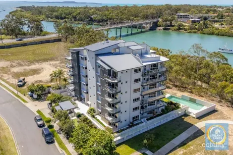 2/2 The Promenade, Boyne Island, QLD 4680