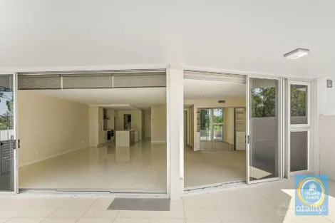 Property photo of 2/2 The Promenade Boyne Island QLD 4680