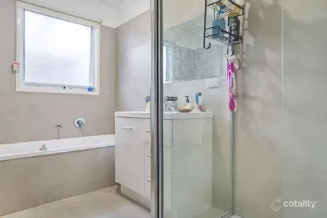 Property photo of 1 Beckington Crescent Hampton Park VIC 3976