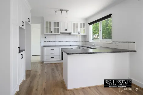 Property photo of 19 Meadow Crescent Badger Creek VIC 3777