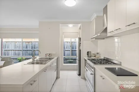 Property photo of 99 Grampian Boulevard Cowes VIC 3922