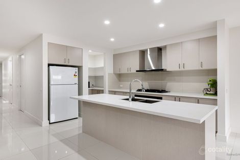 Property photo of 64 Chi Avenue Keysborough VIC 3173