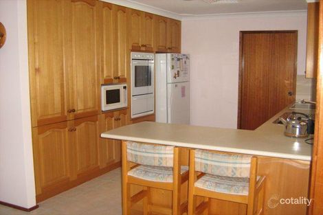 Property photo of 16 Bowerbird Avenue Ingleburn NSW 2565