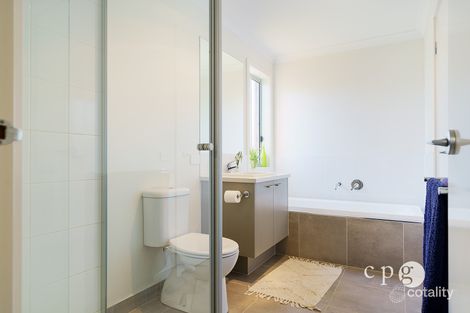 Property photo of 9 Racecourse Road Newstead VIC 3462