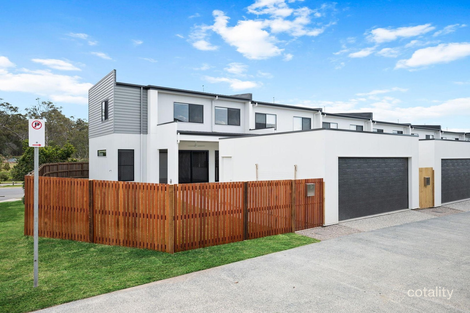 2 Baileys Lane, Park Ridge, QLD 4125