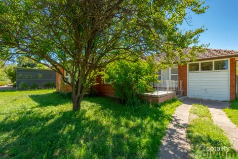 21 Maygar St, Hughes, ACT 2605