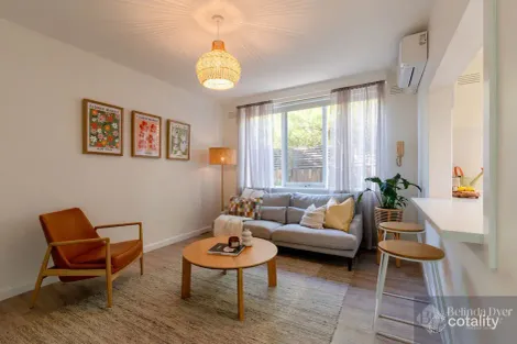 Property photo of 2/8 Avondale Road Armadale VIC 3143