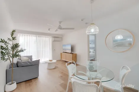Property photo of 6/112-116 Surf Parade Broadbeach QLD 4218