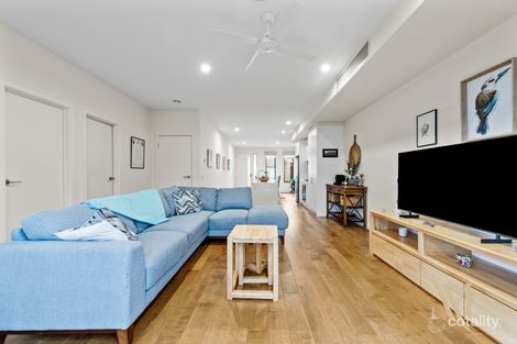 Property photo of 15 Grasslands Loop Keysborough VIC 3173