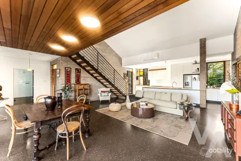 Property photo of 20 Hillview Crescent The Hill NSW 2300