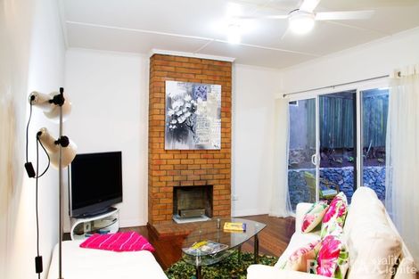 Property photo of 35 Newcomen Street Indooroopilly QLD 4068