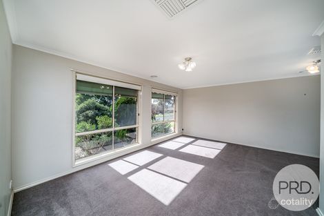 Property photo of 87 Balleroo Crescent Glenfield Park NSW 2650