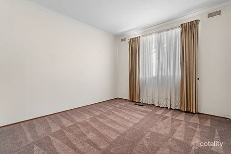Property photo of 10 Penryn Place Craigieburn VIC 3064