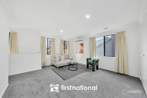 Property photo of 5 Cato Parkway Lynbrook VIC 3975