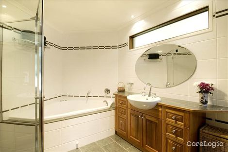 Property photo of 38 Fitzhardinge Crescent Evatt ACT 2617
